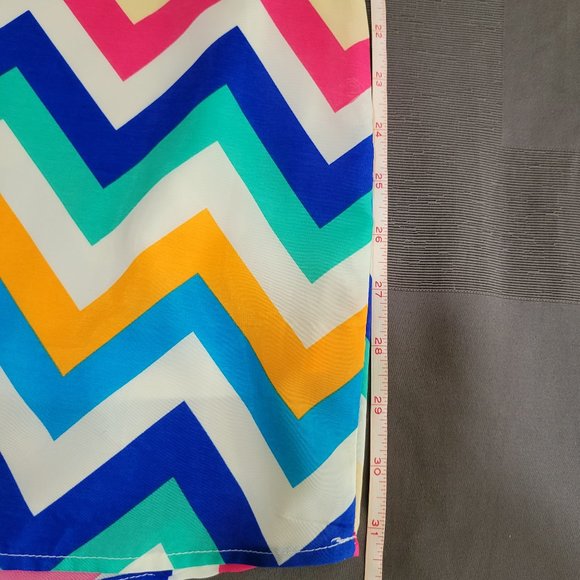 fab'rik | Chevron Multicolor Shift Dress - Picture 10 of 11